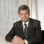 01-03-2005 Bart van Schriek at office of Stage-entertainment in Amsterdam.

[keywords]Posed, Eyecontact, Smiling, Captain of Industry[/keywords]